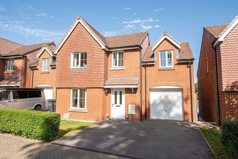 Thompson Road, Tidworth, SP9 7GT 4 bed detached house for sale