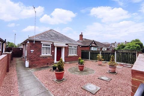 St. Johns Walk, Royston 2 bed detached bungalow for sale