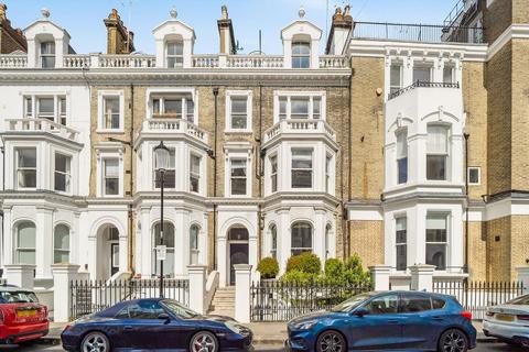 Coleherne Road, London, SW10 2 bed flat for sale