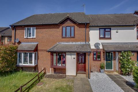 Parslow Close, Aylesbury HP21 2 bed terraced house for sale