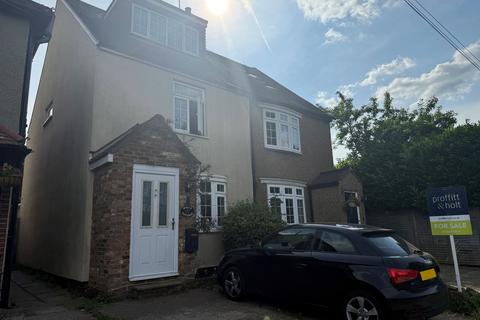Tower Hill, Chipperfield, WD4 4 bed semi