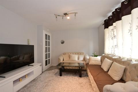 Linnet Way, Purfleet, Essex Studio for sale