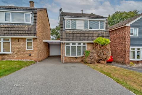 Crestwood Rise, Rugeley, WS15 2XZ 3 bed detached house for sale