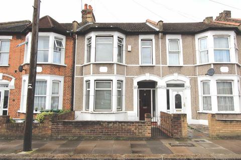 Highbury Gardens, Seven Kings 3 bed terraced house for sale