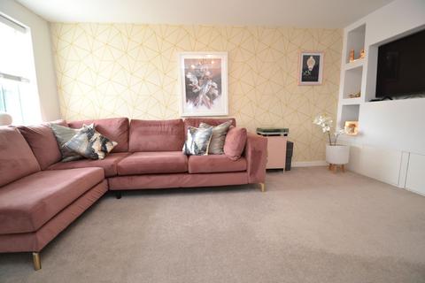 Thackley, Thackley BD10 3 bed detached house for sale