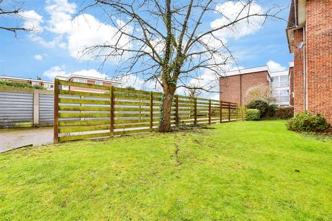 All Saints Road, Sutton, Surrey 2 bed ground floor flat for sale