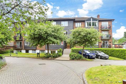 Great Heathmead, Haywards Heath, West... 1 bed flat for sale