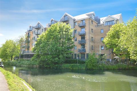 Riverside, Bishops Stortford... 2 bed apartment for sale