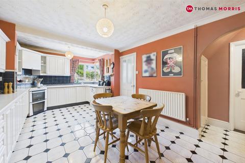 High Street, Huntingdon PE28 4 bed detached house for sale