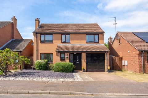 Highview Close, Blofield 4 bed detached house for sale
