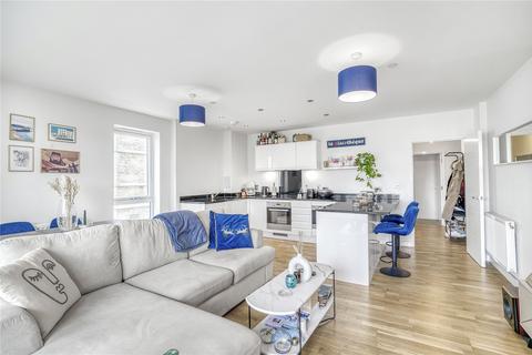 Greenwich High Road, Greenwich, SE10 2 bed apartment for sale