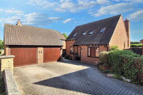 Towbury Court, Twyning, Gloucestershire 4 bed detached house for sale