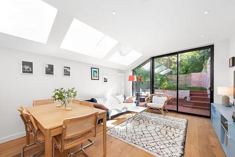 Woodland Road, Crystal Palace... 2 bed apartment for sale
