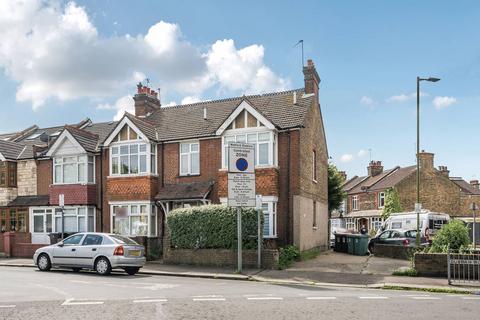 Durban Road West, Watford, WD18 1 bed flat for sale