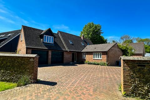 Long Street, Great Ellingham... 5 bed detached house for sale
