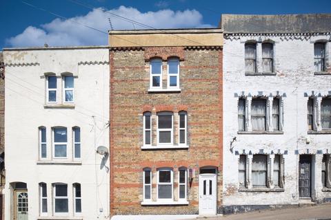 Artillery Road, Ramsgate, Kent, CT11 3 bed terraced house for sale