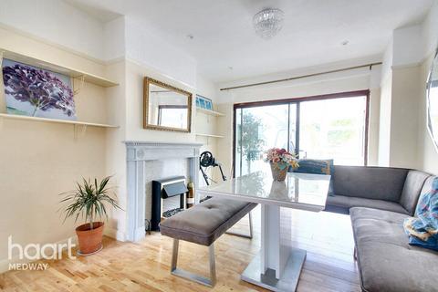St Williams Way, Rochester 3 bed terraced house for sale