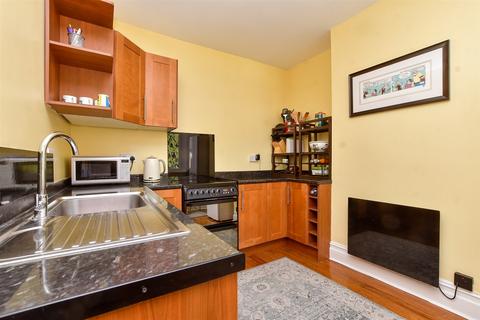 600 Brighton Road, Purley CR8 1 bed flat for sale