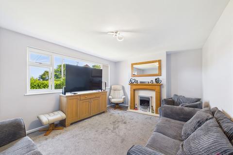 Caernarvon Road, Cheltenham GL51 3 bed semi