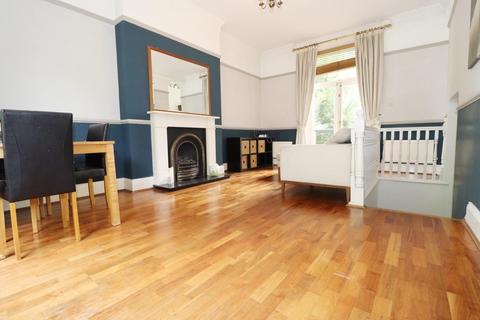 Glasfryn House, Roxeth Hill... 2 bed flat for sale