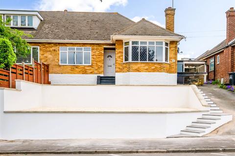 Valley Drive, Gravesend, DA12 3 bed bungalow for sale