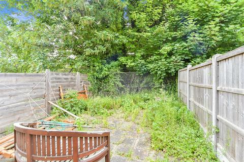 Shortlands Road, Sittingbourne ME10 2 bed end of terrace house for sale