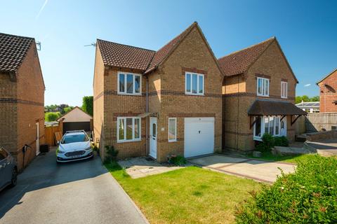 Mount Pleasant Close, Lyminge... 3 bed detached house for sale