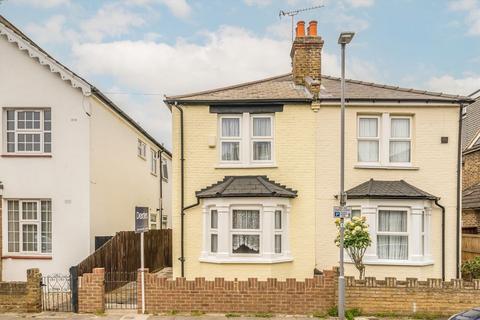 Bedford Villas, Kingston Upon Thames KT1 3 bed semi