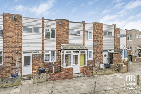 New North Road, Hainault 3 bed terraced house for sale
