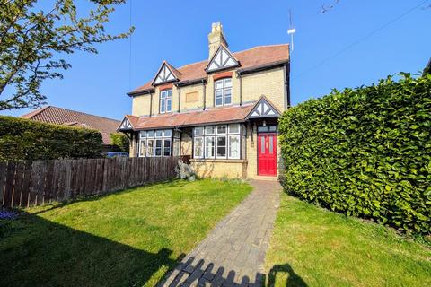 4 bedroom semi-detached house for sale