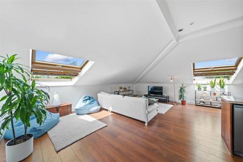 Kings Lane, Sutton SM1 1 bed flat for sale