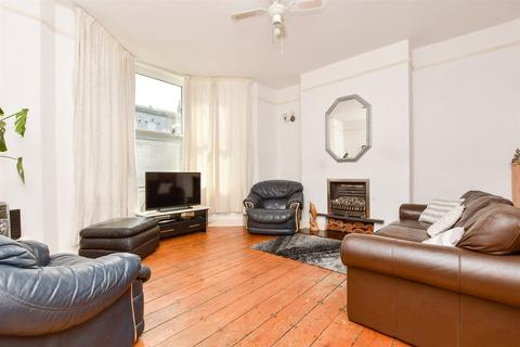 Vale Road, Ramsgate CT11 3 bed semi