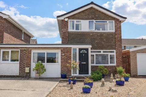 Heron Close, Calne SN11 3 bed link detached house for sale