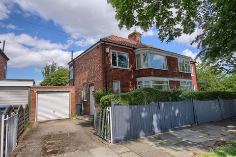 Glaisdale Avenue, Tollesby 3 bed semi