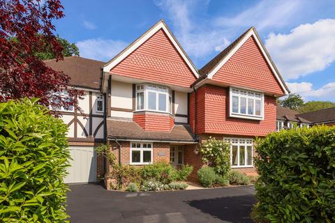 Highfield Road, West Byfleet, Surrey... 5 bed detached house for sale