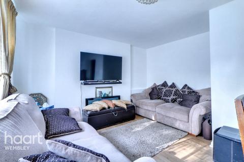 Harrow Road 2 bed maisonette for sale