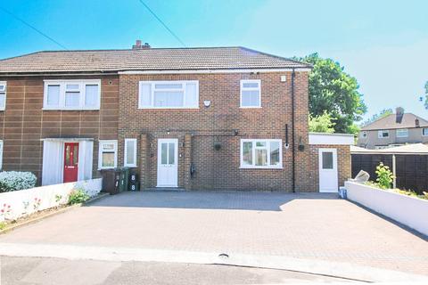 Downland Close, Coulsdon, CR5 4 bed semi