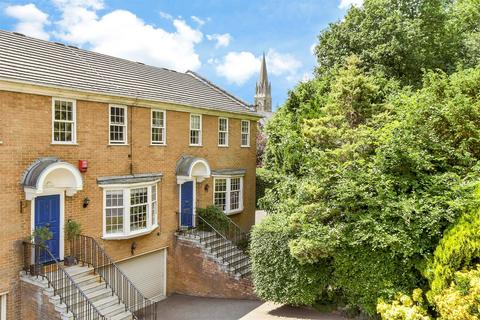 Pendleton Close, Redhill, Surrey 4 bed end of terrace house for sale