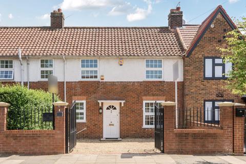 Saxon Drive, West Acton W3 0NU 3 bed terraced house for sale