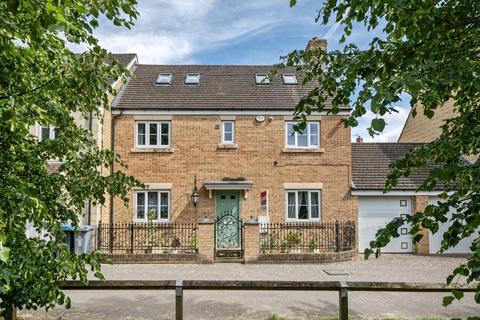 Witney,  Oxfordshire,  OX28 4 bed semi