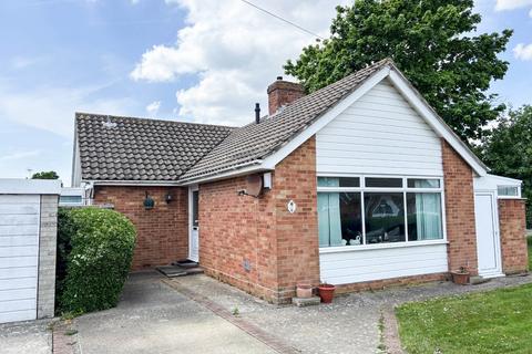 West Meads, Bognor Regis 2 bed detached bungalow for sale