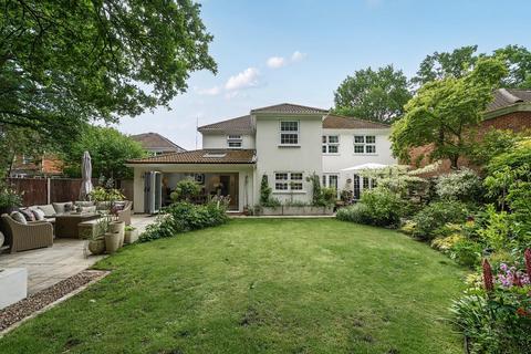 Russet Gardens, Camberley GU15 5 bed detached house for sale