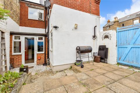 Salmestone Road, Margate, Kent 2 bed ground floor maisonette for sale