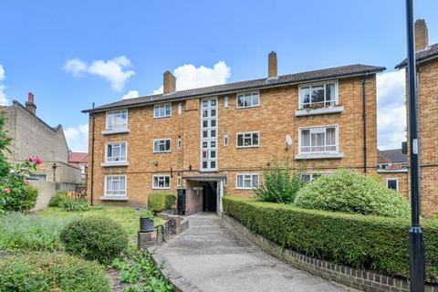Southfield Road, Chiswick, London, W4 2 bed flat for sale