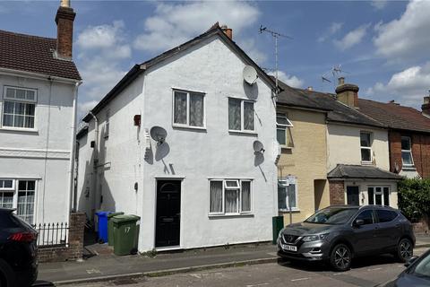 Elms Road, Aldershot, Hampshire 1 bed maisonette for sale