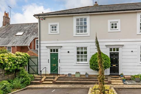 Constables Gate, Winchester, SO23 2 bed end of terrace house for sale