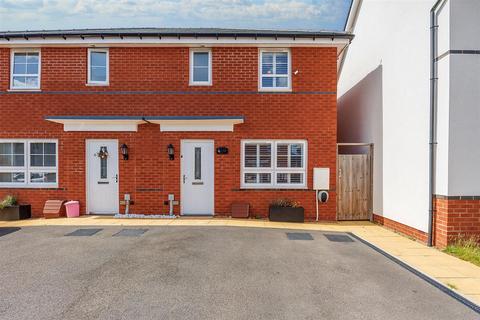 Harris Close, Leamington Spa CV33 3 bed semi