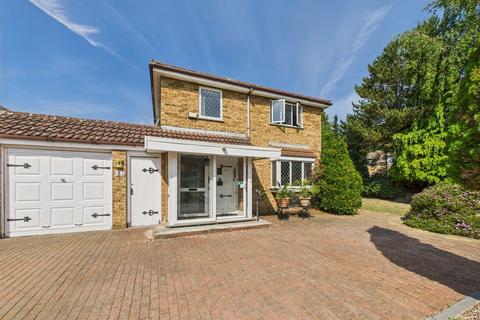 Parkwood Close, Broadstairs, CT10 3 bed detached house for sale