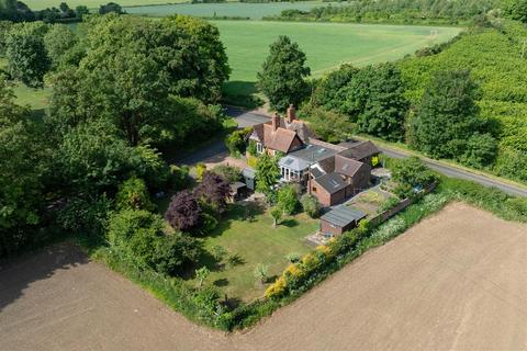 West Lodge, New Road, Temple Grafton B49 4 bed detached house for sale