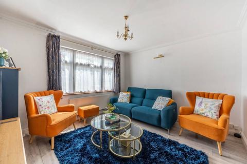 Heathfield Rise, Ruislip, HA4 3 bed semi